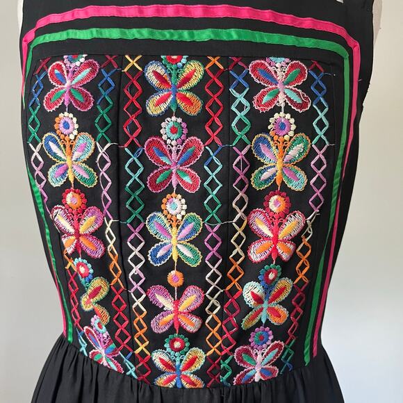 Vintage 70s Rainbow Embroidered Black‎ Boho Sleeveless Dress // Size Medium - Picture 4 of 5